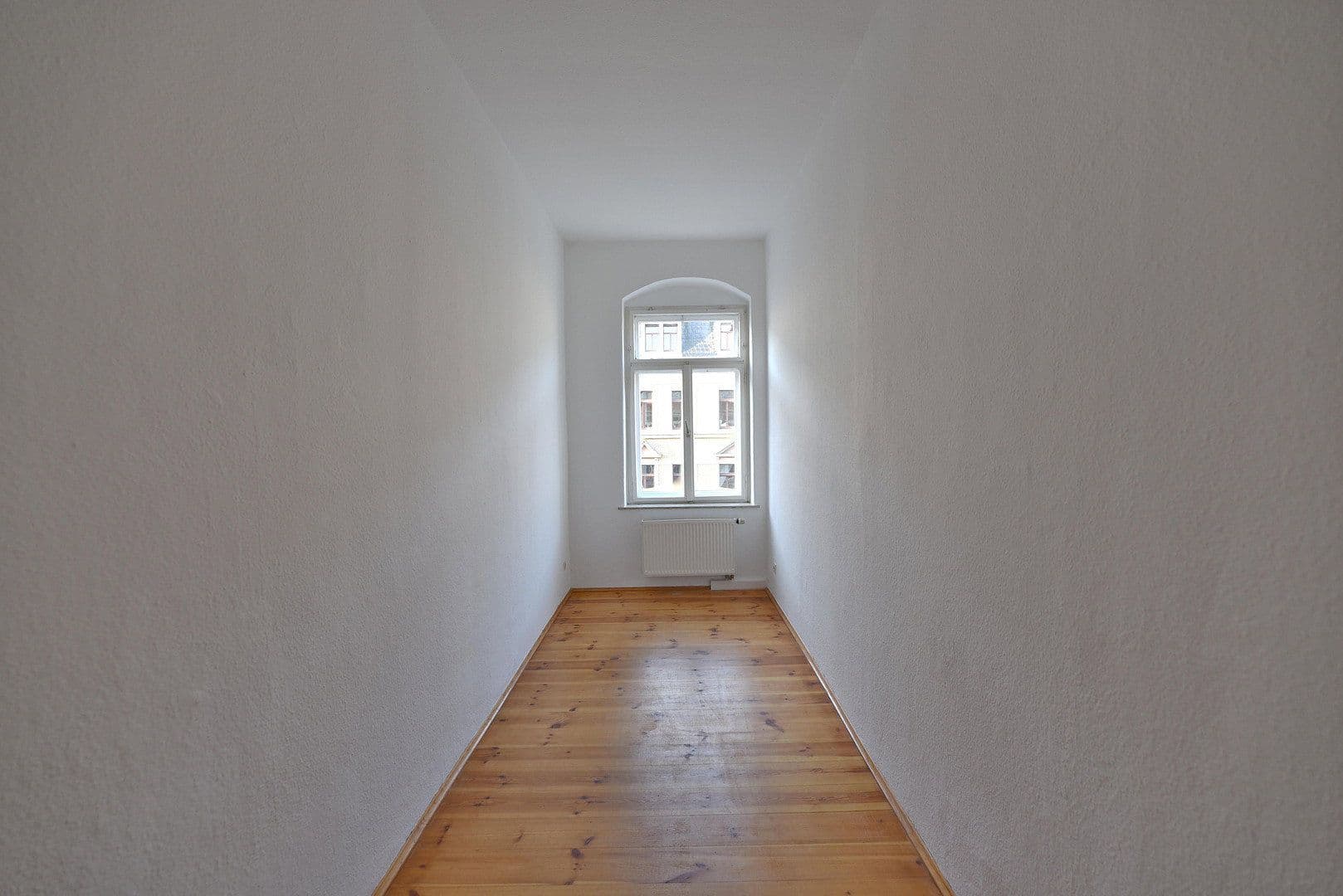 Prenájom bytu 4-izbový 89 m², Hertelstraße 16, Dresden, Sasko Prenájom bytu 4-izbový 89 m², Hertelstraße 16, Dresden, Sasko