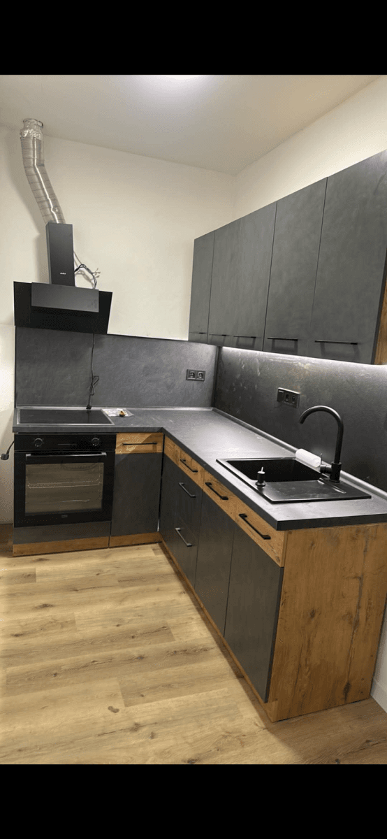 Prenájom bytu 2-izbový 42 m², Tlučenská kolonie, Tlučná, Plzeňský kraj Prenájom bytu 2-izbový 42 m², Tlučenská kolonie, Tlučná, Plzeňský kraj