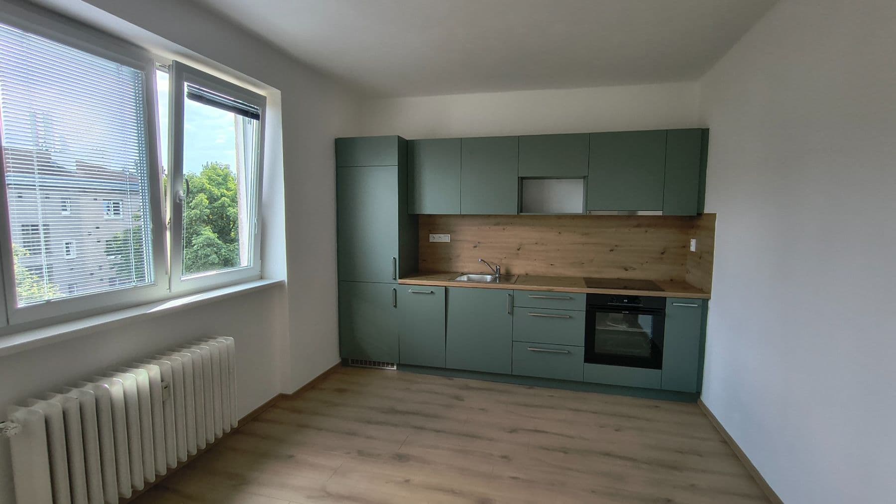 Prenájom bytu 1-izbový 45 m², Půlnoční, Praha, Praha Prenájom bytu 1-izbový 45 m², Půlnoční, Praha, Praha