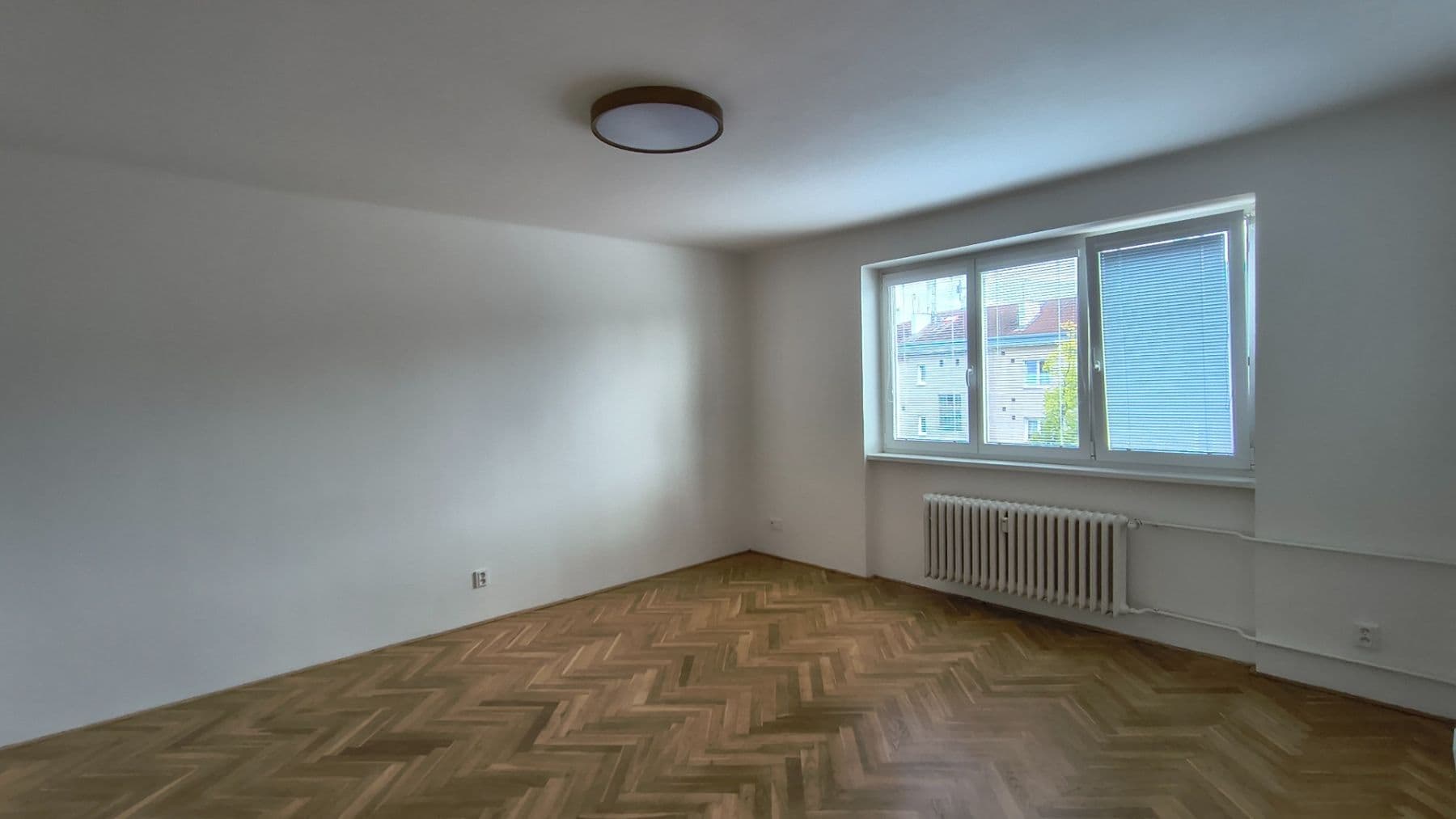 Prenájom bytu 1-izbový 45 m², Půlnoční, Praha, Praha Prenájom bytu 1-izbový 45 m², Půlnoční, Praha, Praha