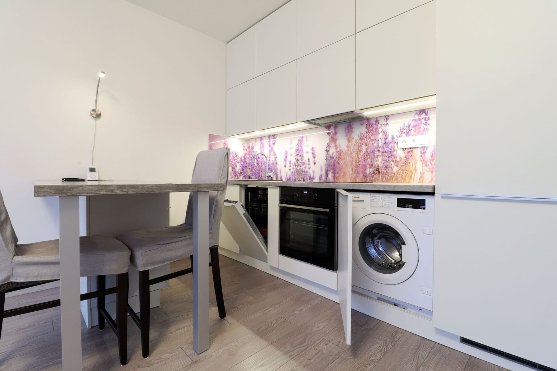 Prenájom bytu 1-izbový 34 m², Lindleyova, Praha, Praha Prenájom bytu 1-izbový 34 m², Lindleyova, Praha, Praha