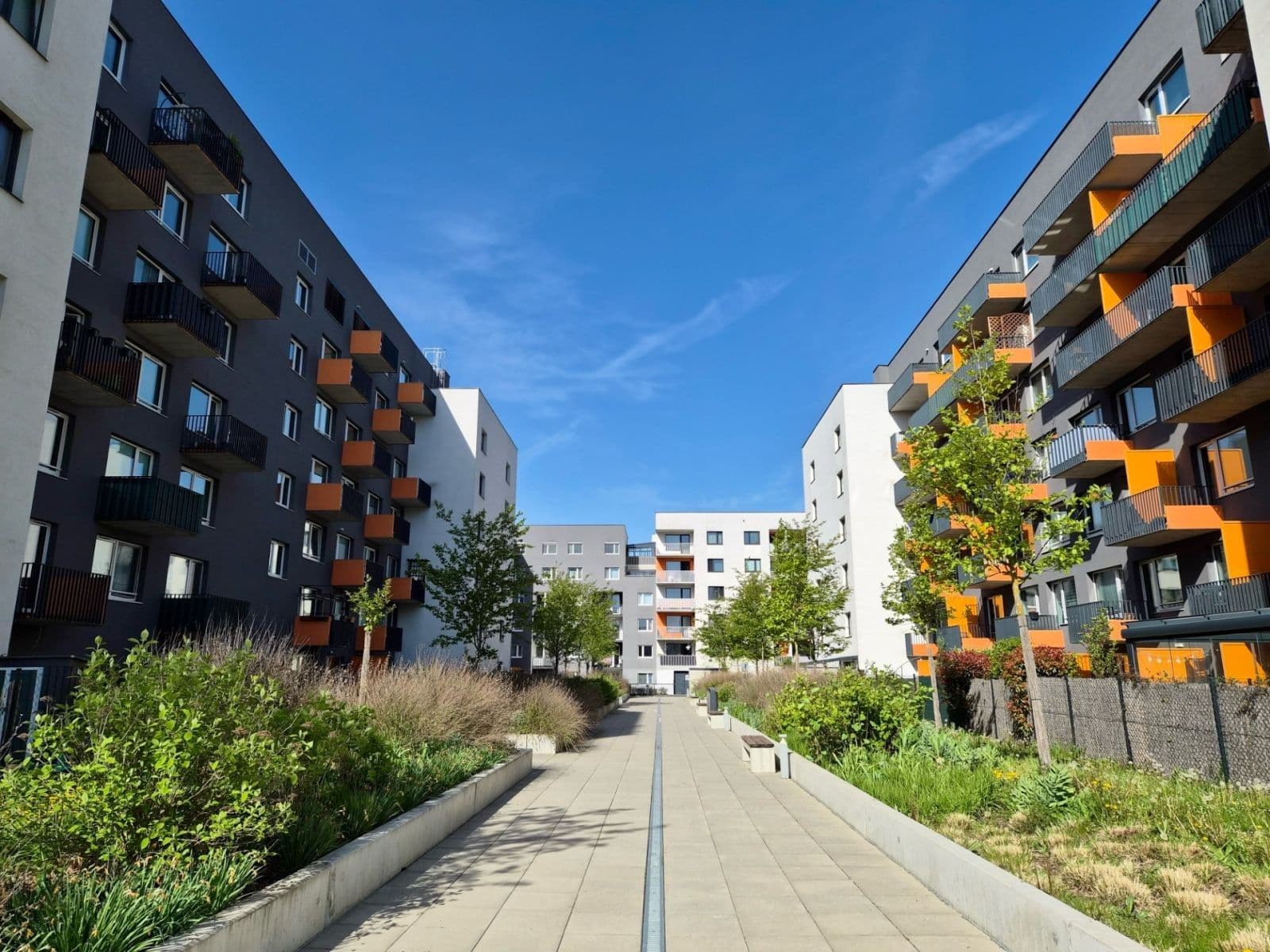 Prenájom bytu 1-izbový 38 m², Strnadových, Praha, Praha Prenájom bytu 1-izbový 38 m², Strnadových, Praha, Praha