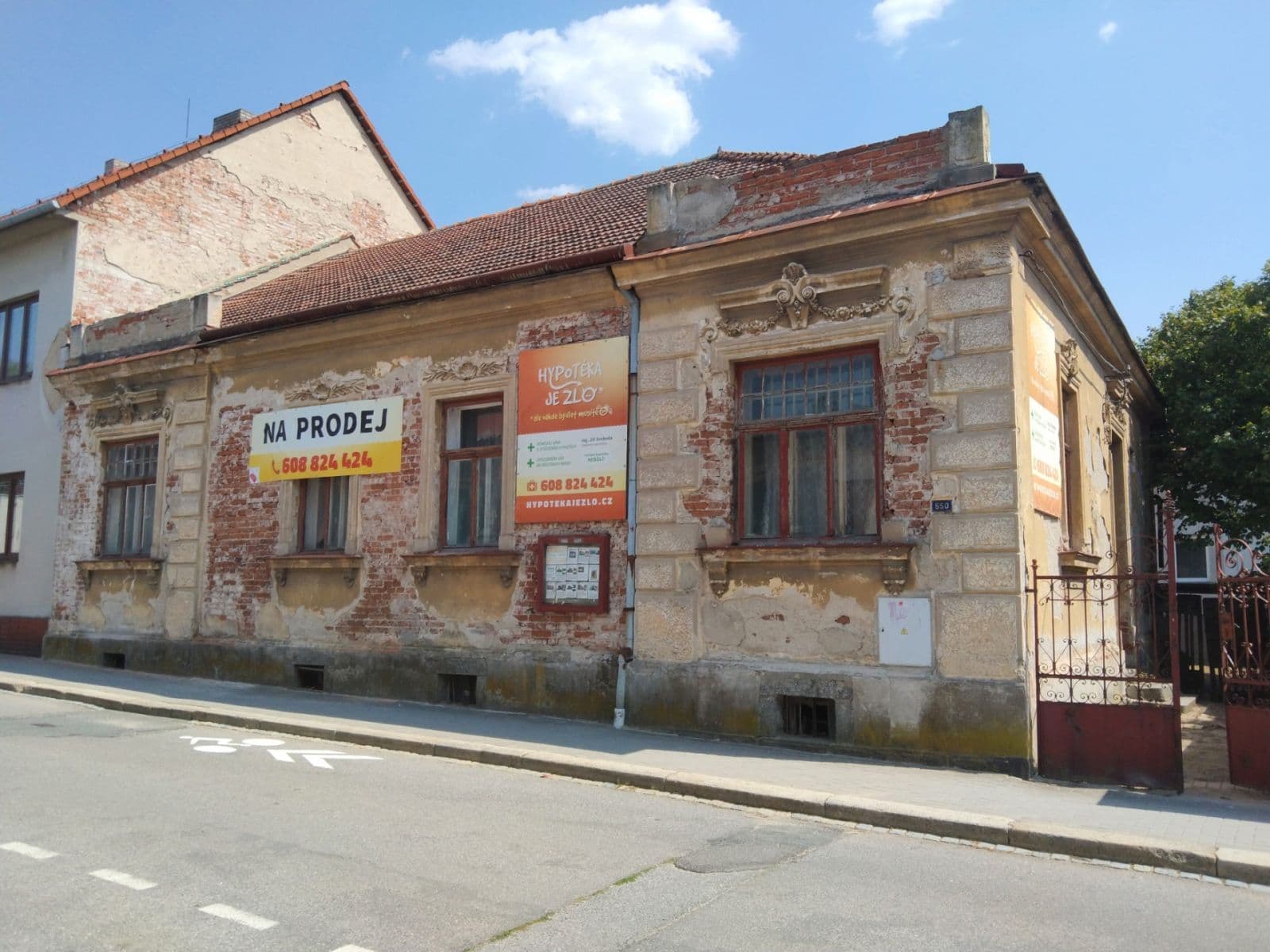 Predaj domu 198 m², pozemok 398 m², Poštovní, Velké Meziříčí, Kraj Vysočina Predaj domu 198 m², pozemok 398 m², Poštovní, Velké Meziříčí, Kraj Vysočina