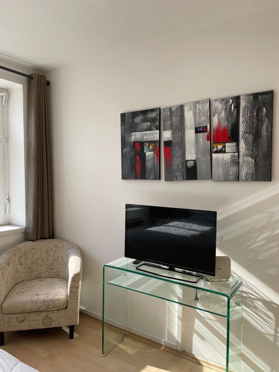 Prenájom bytu 1-izbový 37 m², Roháčova, Praha, Praha Prenájom bytu 1-izbový 37 m², Roháčova, Praha, Praha