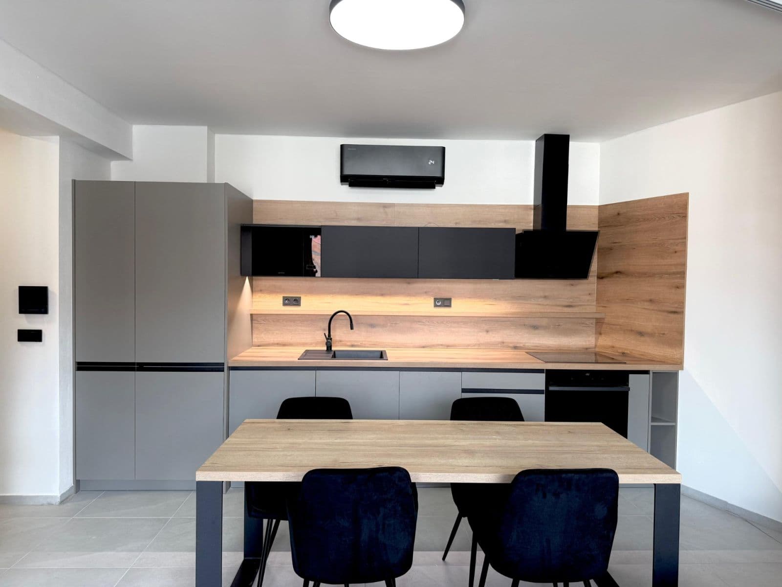 Prenájom bytu 1-izbový 42 m², Šmejkalova, Brno, Jihomoravský kraj Prenájom bytu 1-izbový 42 m², Šmejkalova, Brno, Jihomoravský kraj