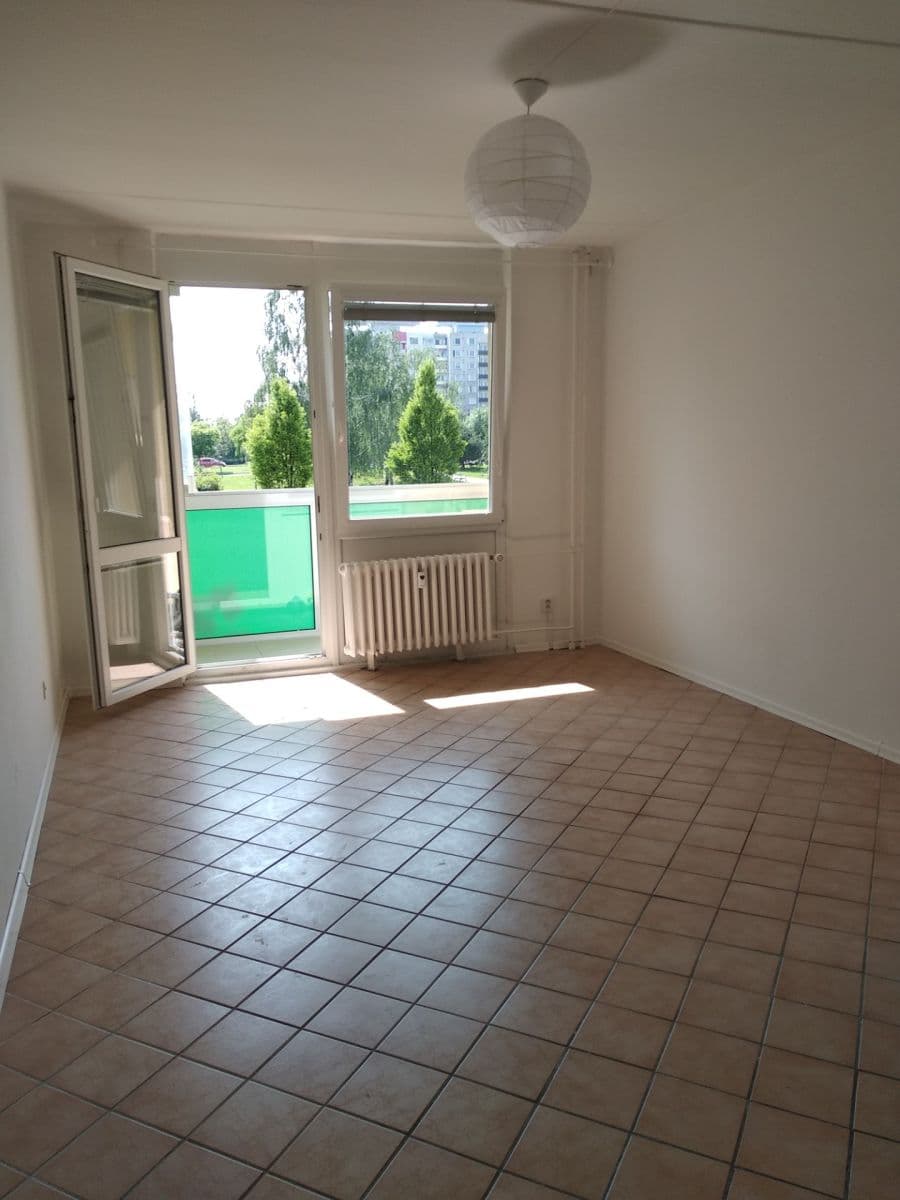 Predaj bytu 1-izbový 35 m², Jana Masaryka, Hradec Králové, Královéhradecký kraj Predaj bytu 1-izbový 35 m², Jana Masaryka, Hradec Králové, Královéhradecký kraj