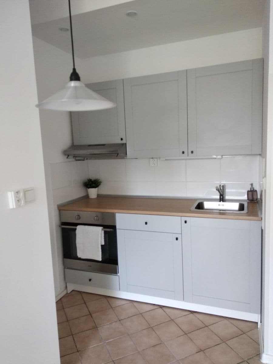 Predaj bytu 1-izbový 35 m², Jana Masaryka, Hradec Králové, Královéhradecký kraj Predaj bytu 1-izbový 35 m², Jana Masaryka, Hradec Králové, Královéhradecký kraj