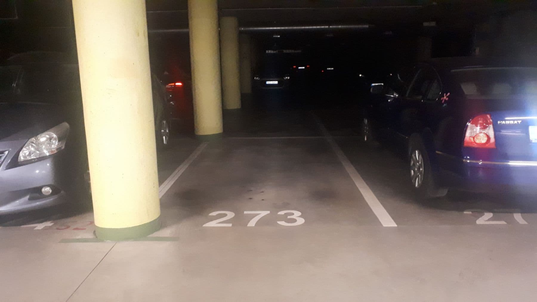 Prenájom garáže 13 m², Pelušková, Praha, Praha Prenájom garáže 13 m², Pelušková, Praha, Praha