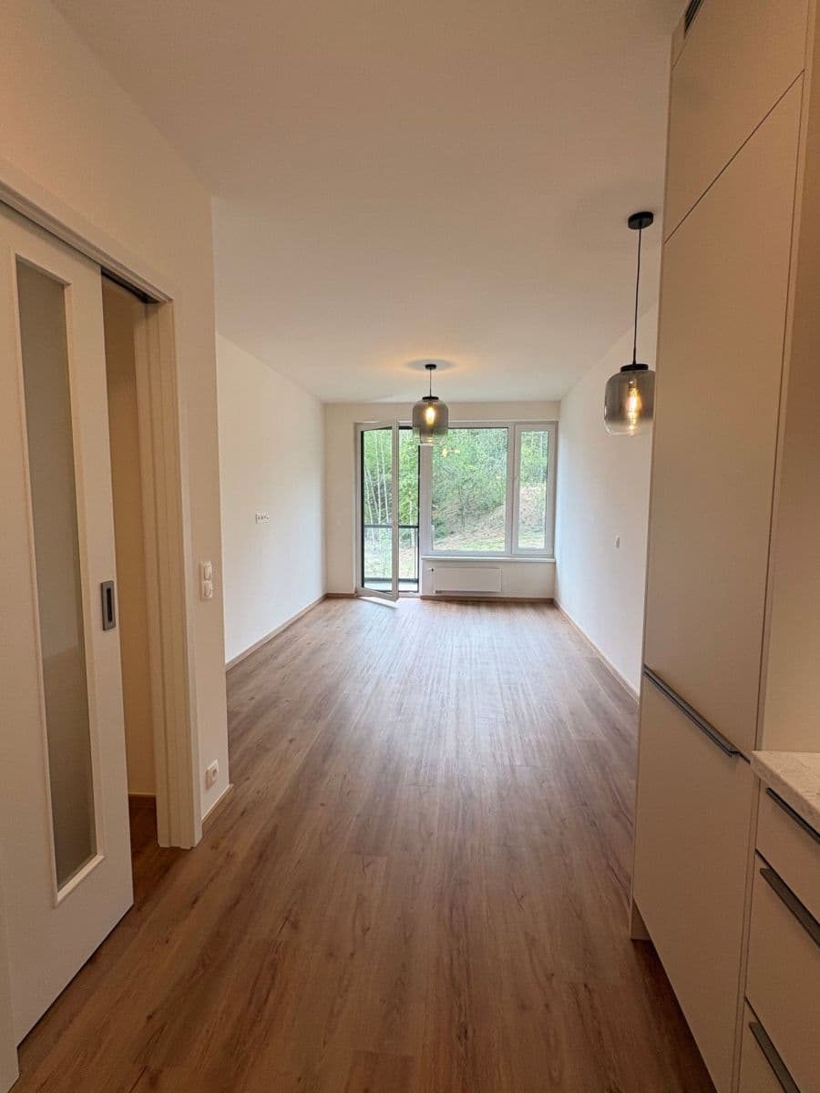 Prenájom bytu 2-izbový 49 m², Kárníkova, Praha, Praha Prenájom bytu 2-izbový 49 m², Kárníkova, Praha, Praha