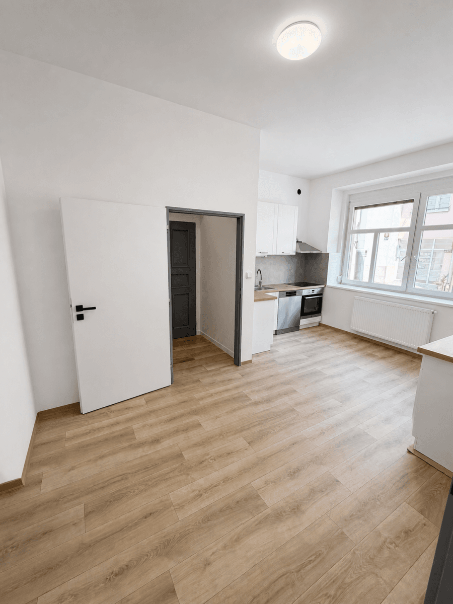 Prenájom bytu 3-izbový 55 m², Bohnická, Praha, Praha Prenájom bytu 3-izbový 55 m², Bohnická, Praha, Praha