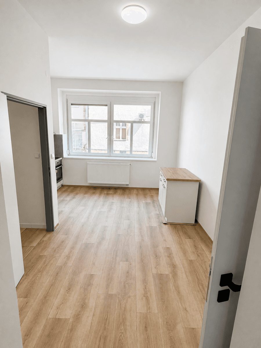 Prenájom bytu 3-izbový 55 m², Bohnická, Praha, Praha Prenájom bytu 3-izbový 55 m², Bohnická, Praha, Praha
