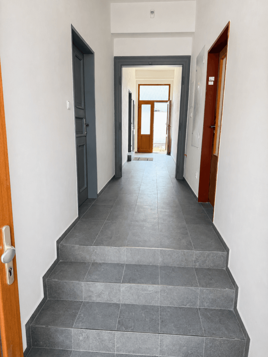 Prenájom bytu 3-izbový 55 m², Bohnická, Praha, Praha Prenájom bytu 3-izbový 55 m², Bohnická, Praha, Praha