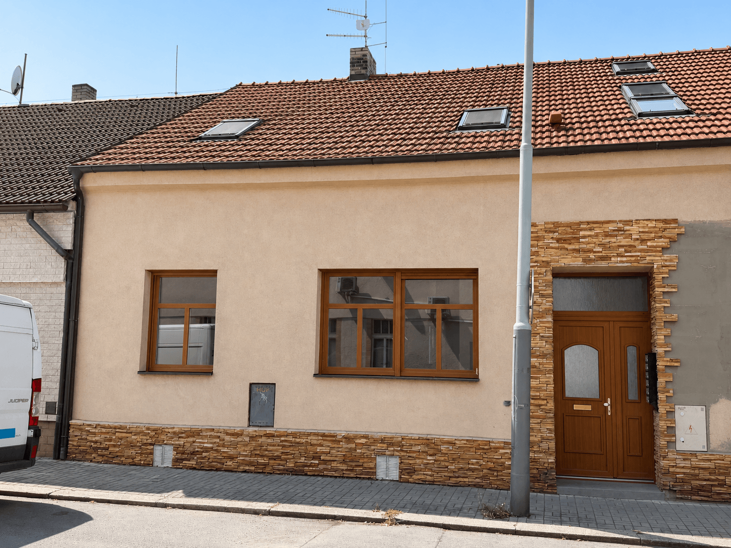 Prenájom bytu 3-izbový 55 m², Bohnická, Praha, Praha Prenájom bytu 3-izbový 55 m², Bohnická, Praha, Praha