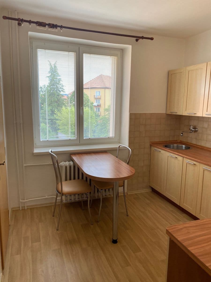 Prenájom bytu 2-izbový 55 m², třída Osvobození, Příbram, Středočeský kraj Prenájom bytu 2-izbový 55 m², třída Osvobození, Příbram, Středočeský kraj