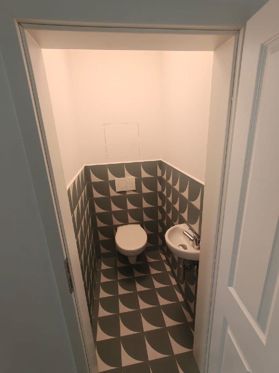 Prenájom bytu 3-izbový 68 m², Pod Radnicí, Neveklov, Středočeský kraj Prenájom bytu 3-izbový 68 m², Pod Radnicí, Neveklov, Středočeský kraj
