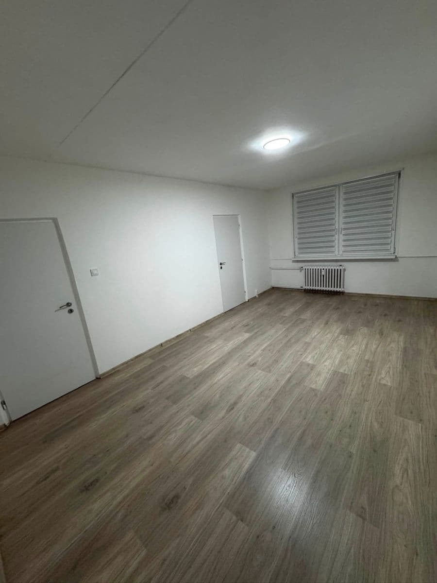 Prenájom bytu 2-izbový 65 m², Sídliště Za Chlumem, Bílina, Ústecký kraj Prenájom bytu 2-izbový 65 m², Sídliště Za Chlumem, Bílina, Ústecký kraj