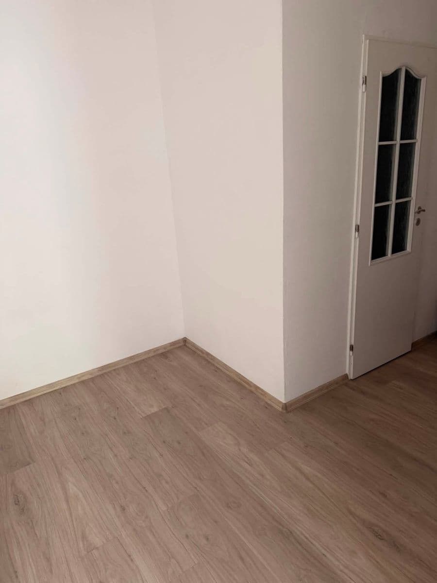Prenájom bytu 2-izbový 65 m², Sídliště Za Chlumem, Bílina, Ústecký kraj Prenájom bytu 2-izbový 65 m², Sídliště Za Chlumem, Bílina, Ústecký kraj