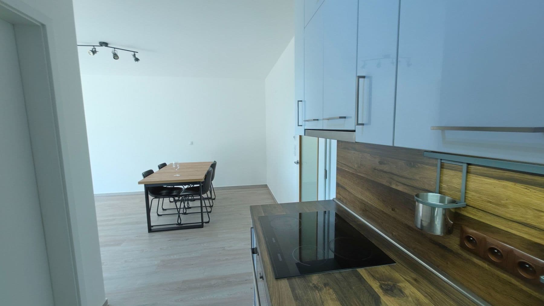 Prenájom bytu 3-izbový 73 m², Fillova, Brno, Jihomoravský kraj Prenájom bytu 3-izbový 73 m², Fillova, Brno, Jihomoravský kraj