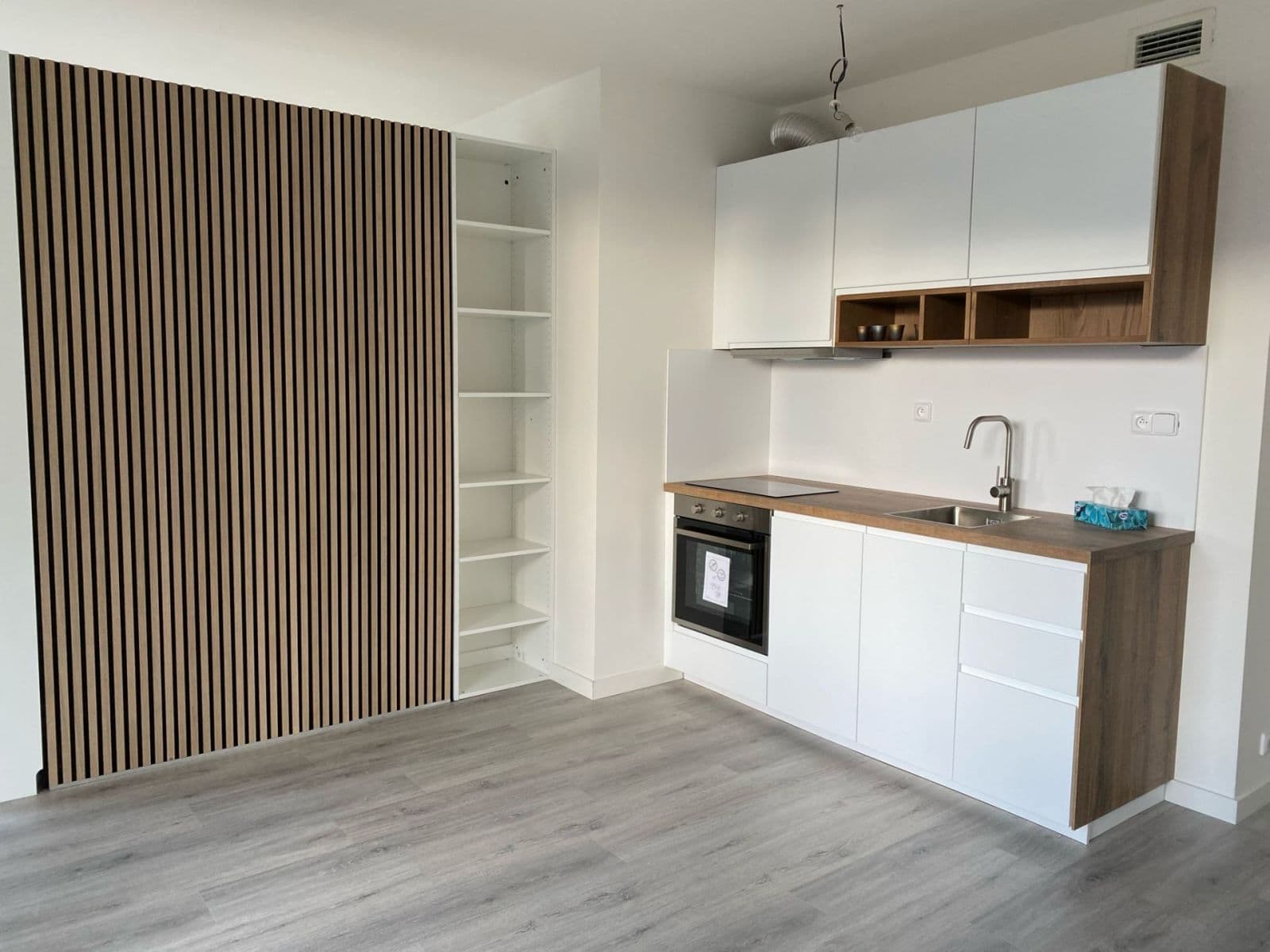 Prenájom bytu 2-izbový 43 m², Mukařovského, Praha, Praha Prenájom bytu 2-izbový 43 m², Mukařovského, Praha, Praha