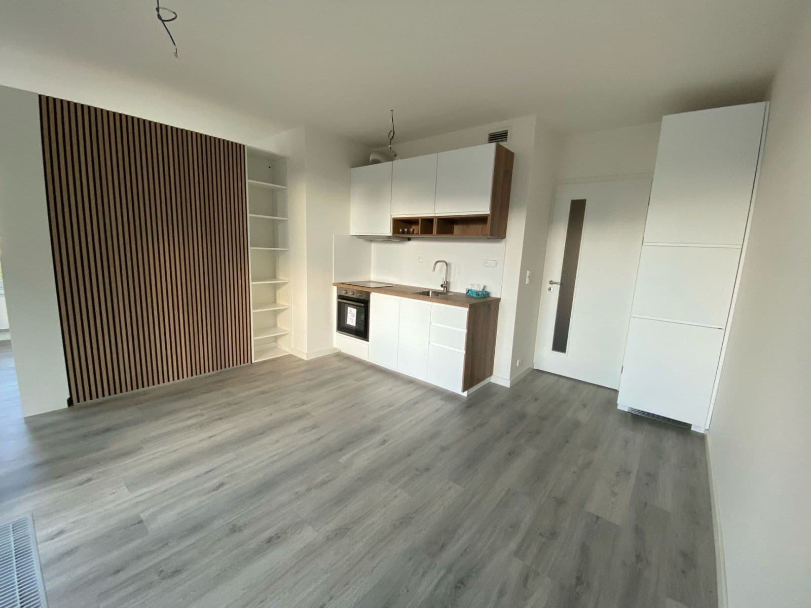 Prenájom bytu 2-izbový 43 m², Mukařovského, Praha, Praha Prenájom bytu 2-izbový 43 m², Mukařovského, Praha, Praha