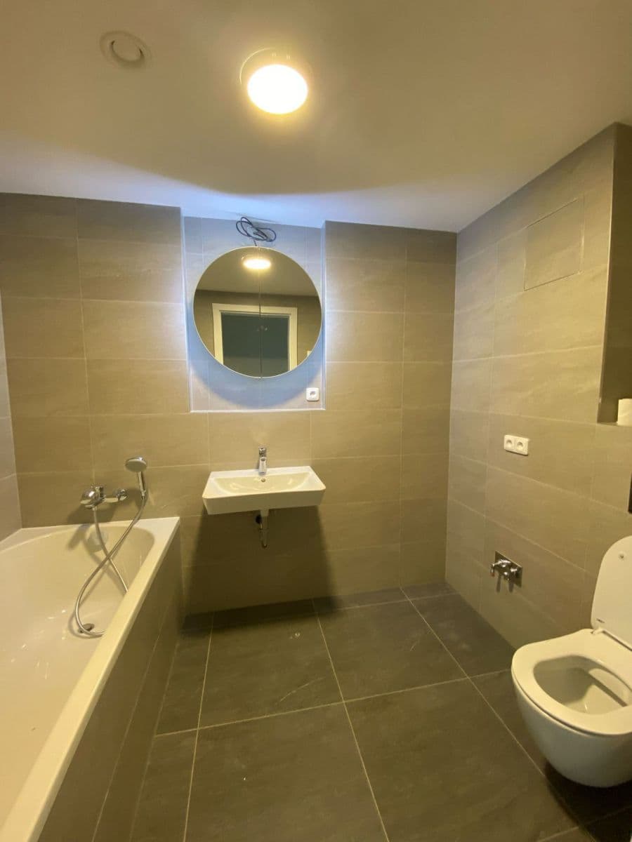 Prenájom bytu 2-izbový 43 m², Mukařovského, Praha, Praha Prenájom bytu 2-izbový 43 m², Mukařovského, Praha, Praha