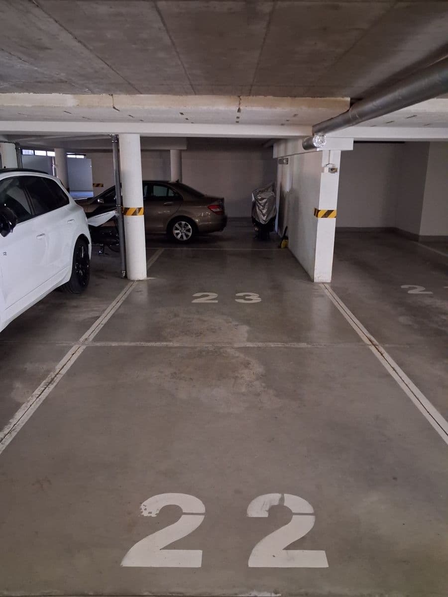 Prenájom garáže 24 m², Brno, Jihomoravský kraj Prenájom garáže 24 m², Brno, Jihomoravský kraj