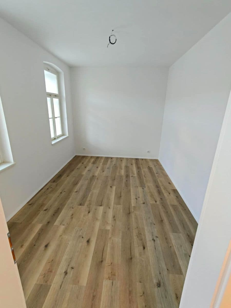 Prenájom bytu 2-izbový 58 m², Pod Radnicí, Neveklov, Středočeský kraj Prenájom bytu 2-izbový 58 m², Pod Radnicí, Neveklov, Středočeský kraj