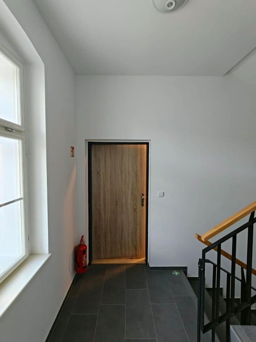 Prenájom bytu 2-izbový 58 m², Pod Radnicí, Neveklov, Středočeský kraj Prenájom bytu 2-izbový 58 m², Pod Radnicí, Neveklov, Středočeský kraj