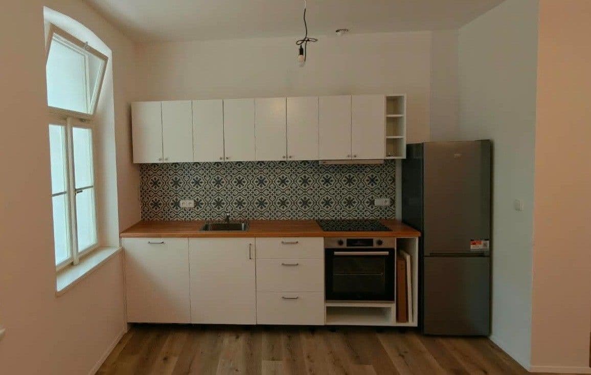 Prenájom bytu 2-izbový 58 m², Pod Radnicí, Neveklov, Středočeský kraj Prenájom bytu 2-izbový 58 m², Pod Radnicí, Neveklov, Středočeský kraj