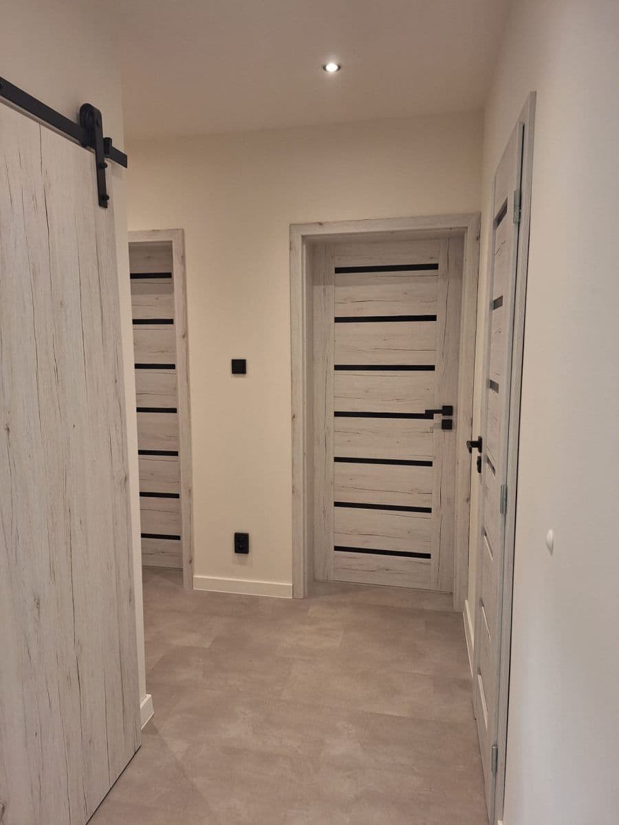 Prenájom bytu 3-izbový 87 m², Dolinky, Detva, Banskobystrický kraj Prenájom bytu 3-izbový 87 m², Dolinky, Detva, Banskobystrický kraj