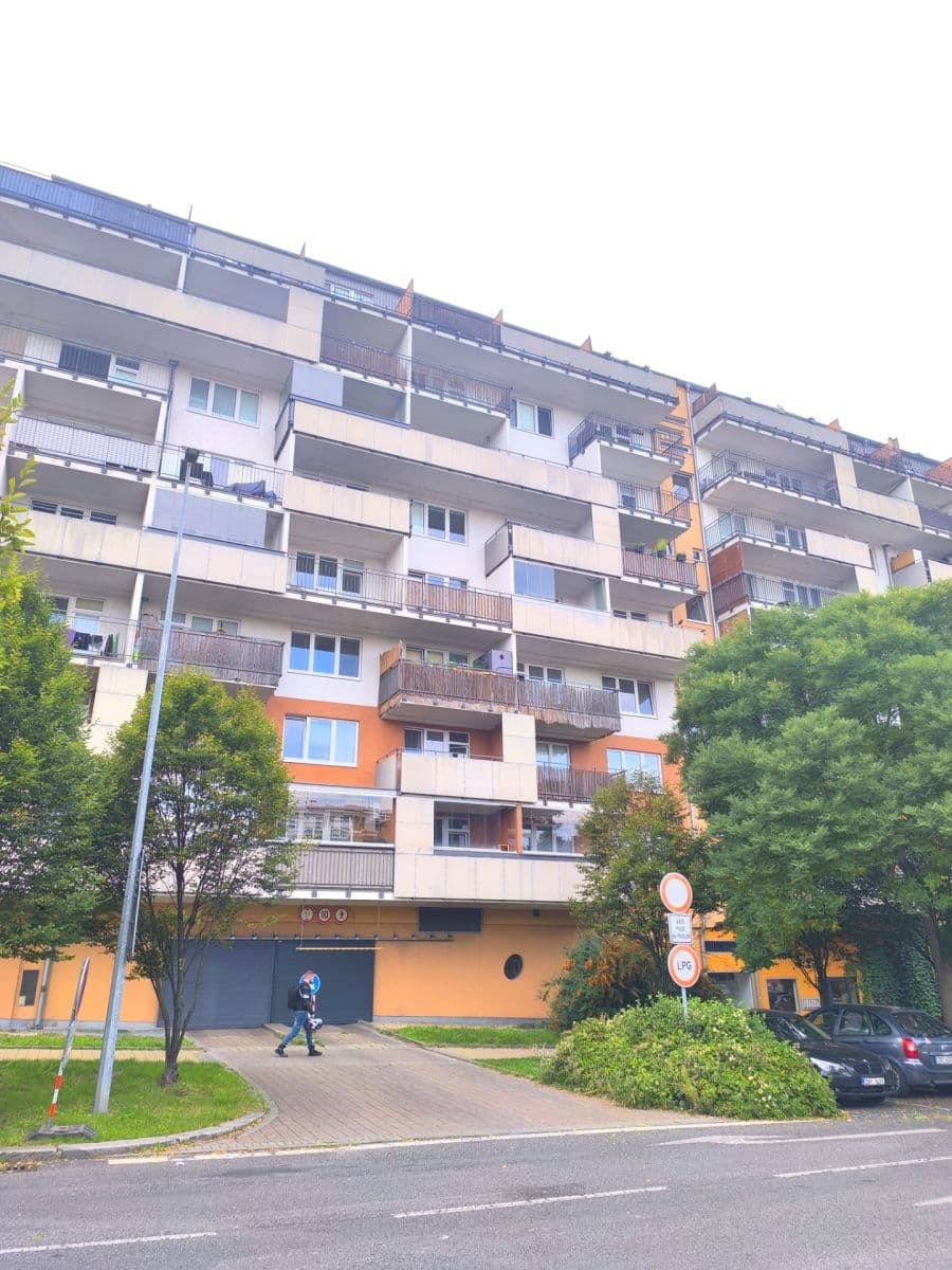 Prenájom bytu 1-izbový 39 m², Podkovářská, Praha, Praha Prenájom bytu 1-izbový 39 m², Podkovářská, Praha, Praha