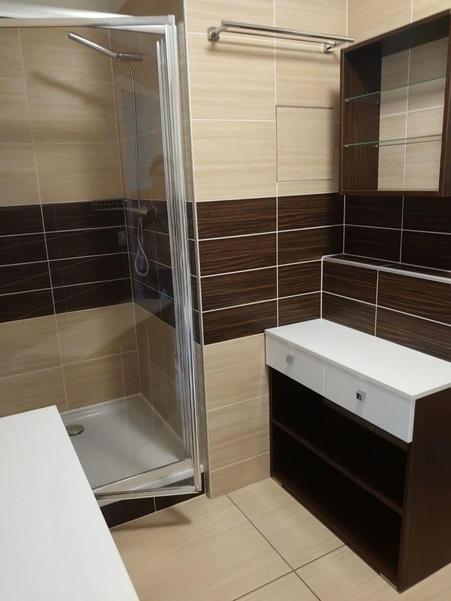 Prenájom bytu 2-izbový 50 m², Magistrů, Praha, Praha Prenájom bytu 2-izbový 50 m², Magistrů, Praha, Praha