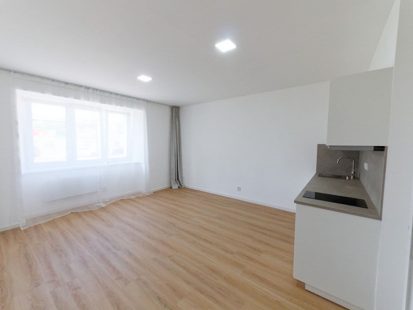 Prenájom bytu 1-izbový 30 m², Kolbenova, Praha, Praha Prenájom bytu 1-izbový 30 m², Kolbenova, Praha, Praha