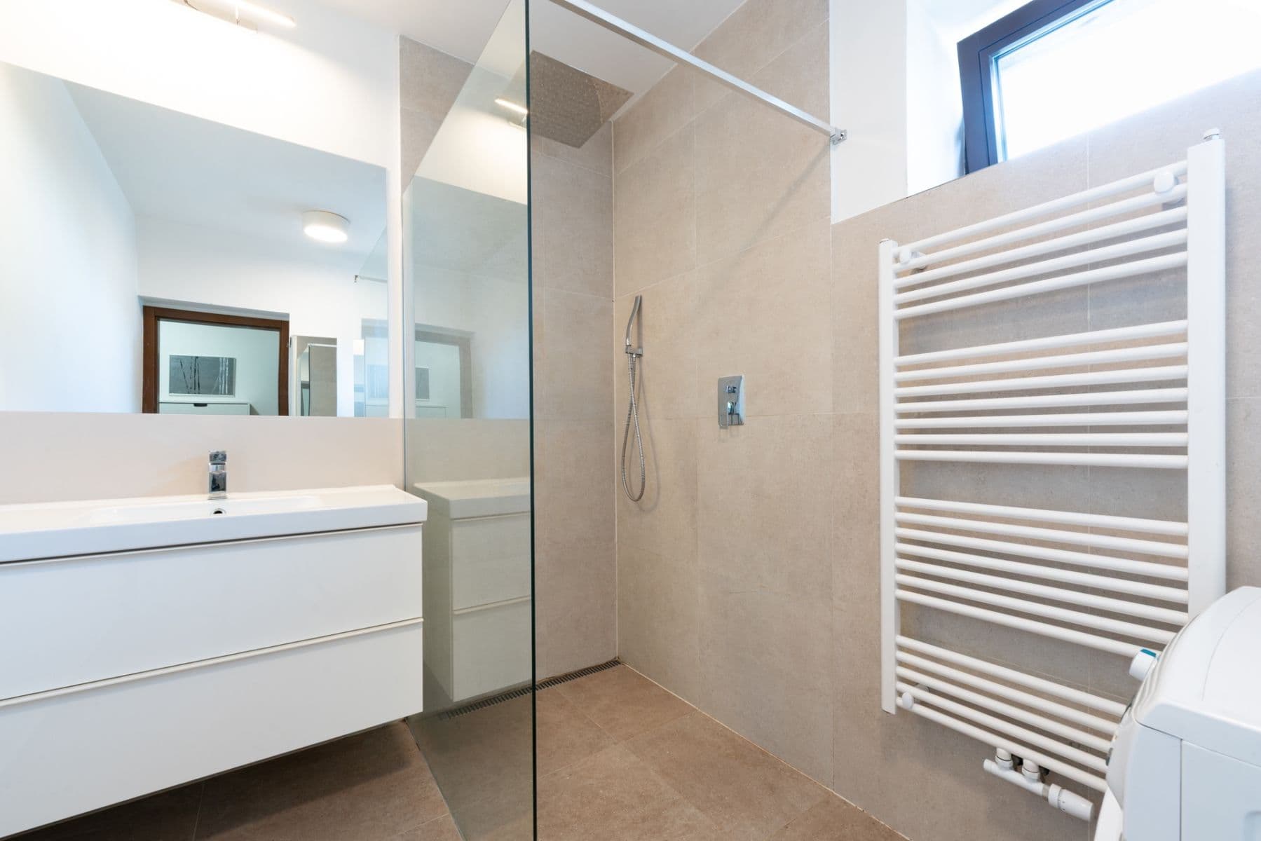 Predaj bytu 2-izbový 79 m², Vlnitá, Praha, Praha Predaj bytu 2-izbový 79 m², Vlnitá, Praha, Praha