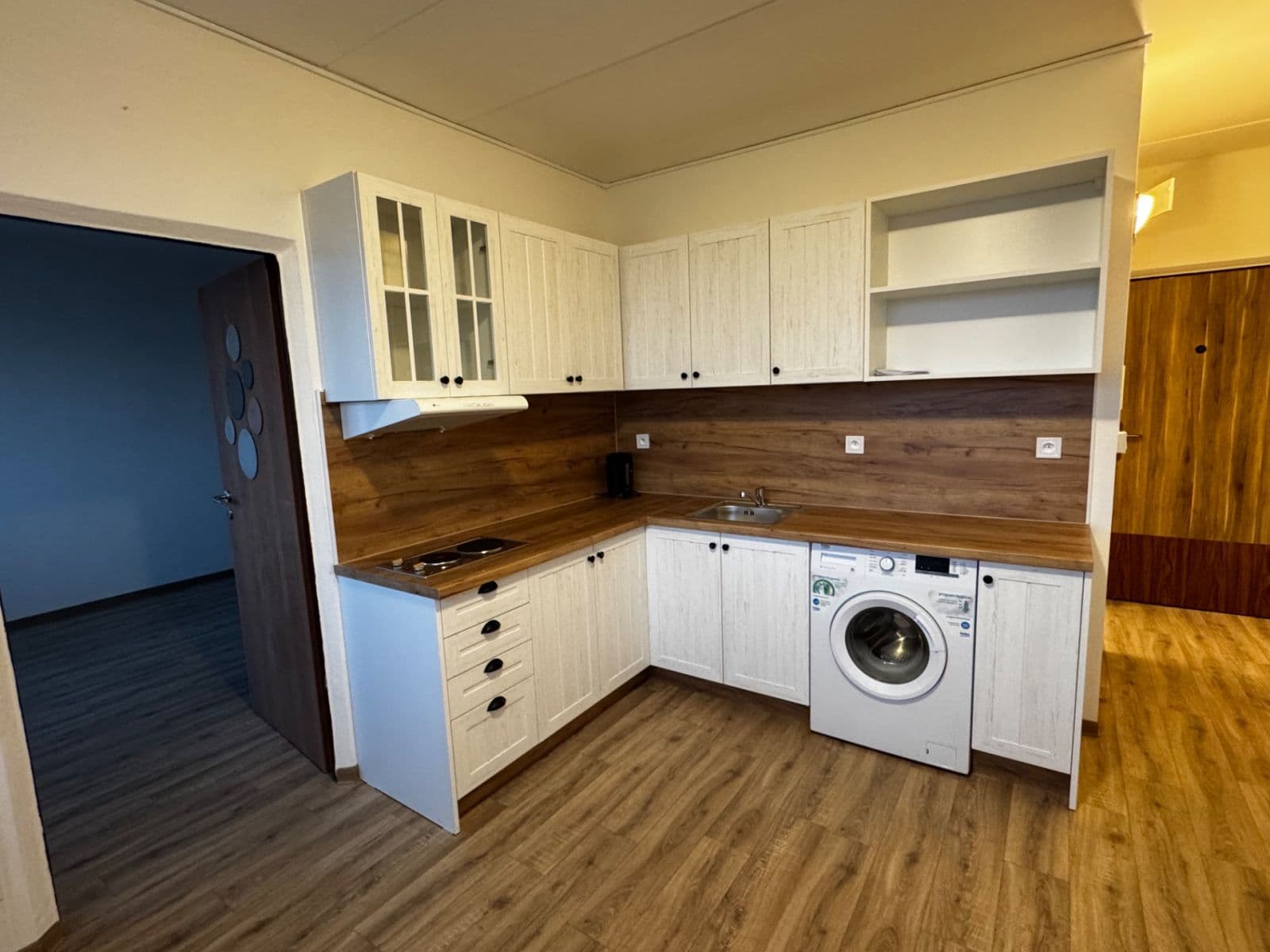 Prenájom bytu 1-izbový 41 m², Sokolovská, Plzeň, Plzeňský kraj Prenájom bytu 1-izbový 41 m², Sokolovská, Plzeň, Plzeňský kraj