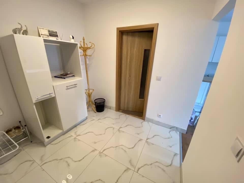 Prenájom bytu 1-izbový 45 m², Nad Hřištěm, Kněževes, Středočeský kraj Prenájom bytu 1-izbový 45 m², Nad Hřištěm, Kněževes, Středočeský kraj