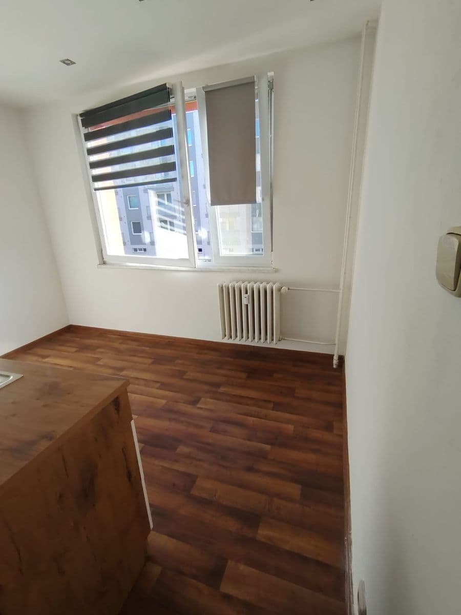 Prenájom bytu 1-izbový 35 m², Na Lužci, Lázně Bohdaneč, Pardubický kraj Prenájom bytu 1-izbový 35 m², Na Lužci, Lázně Bohdaneč, Pardubický kraj