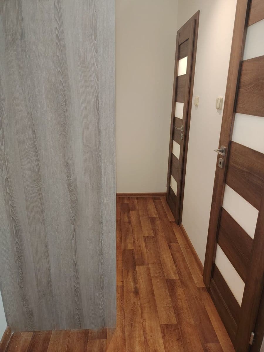 Prenájom bytu 1-izbový 35 m², Na Lužci, Lázně Bohdaneč, Pardubický kraj Prenájom bytu 1-izbový 35 m², Na Lužci, Lázně Bohdaneč, Pardubický kraj