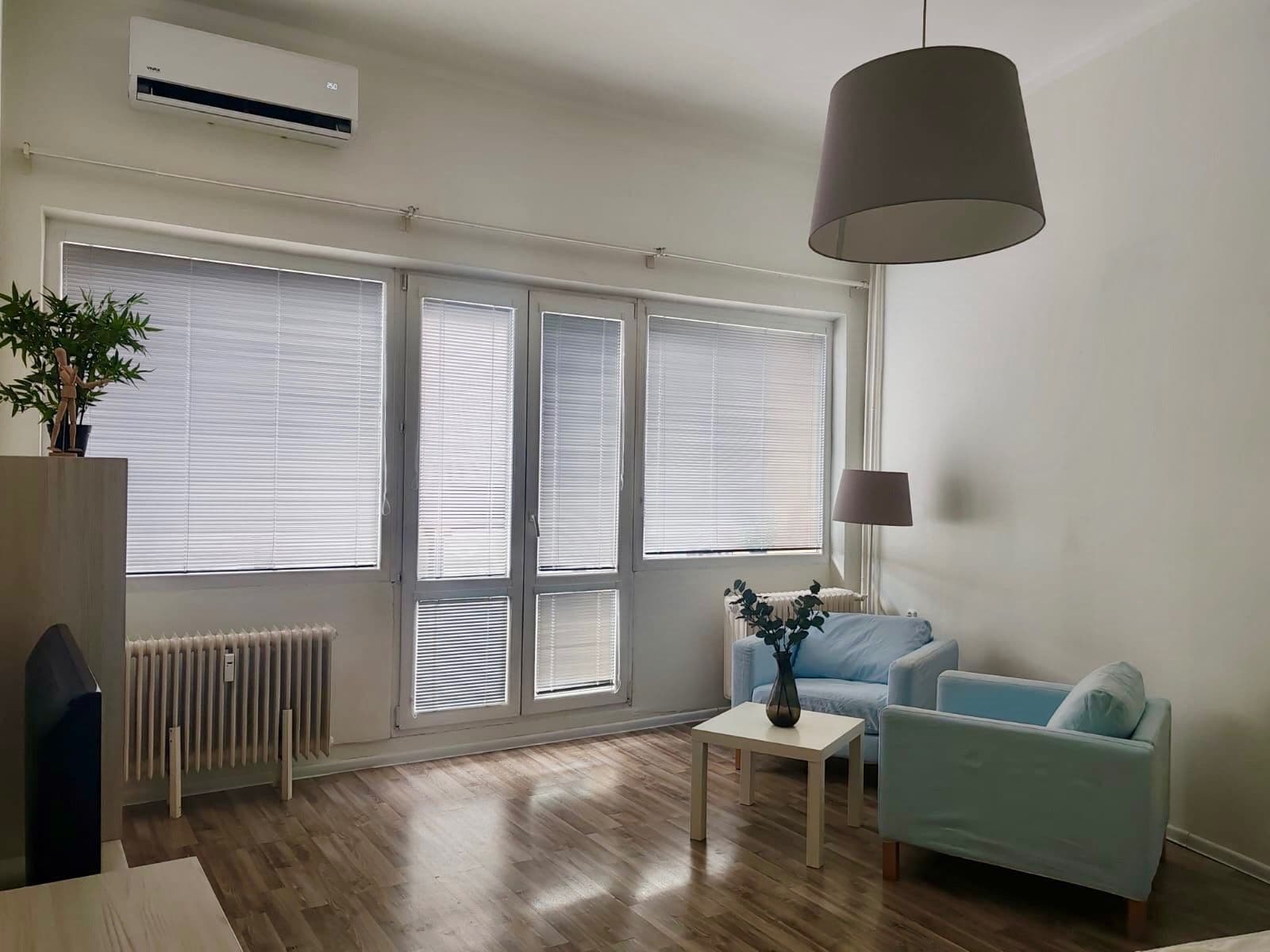 Prenájom bytu 1-izbový 44 m², Legionárska, Nové Mesto, Bratislavský kraj Prenájom bytu 1-izbový 44 m², Legionárska, Nové Mesto, Bratislavský kraj