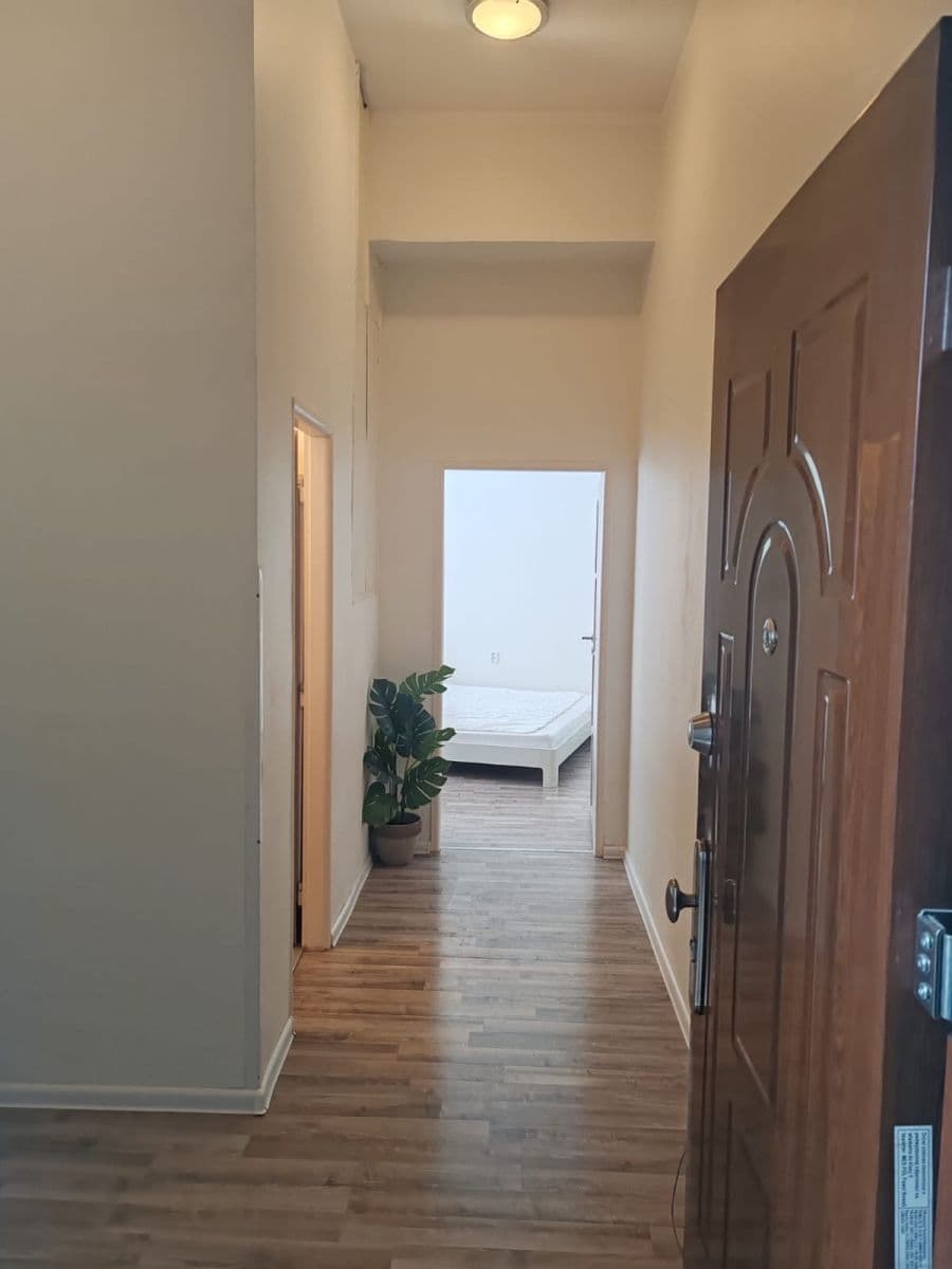 Prenájom bytu 1-izbový 44 m², Legionárska, Nové Mesto, Bratislavský kraj Prenájom bytu 1-izbový 44 m², Legionárska, Nové Mesto, Bratislavský kraj