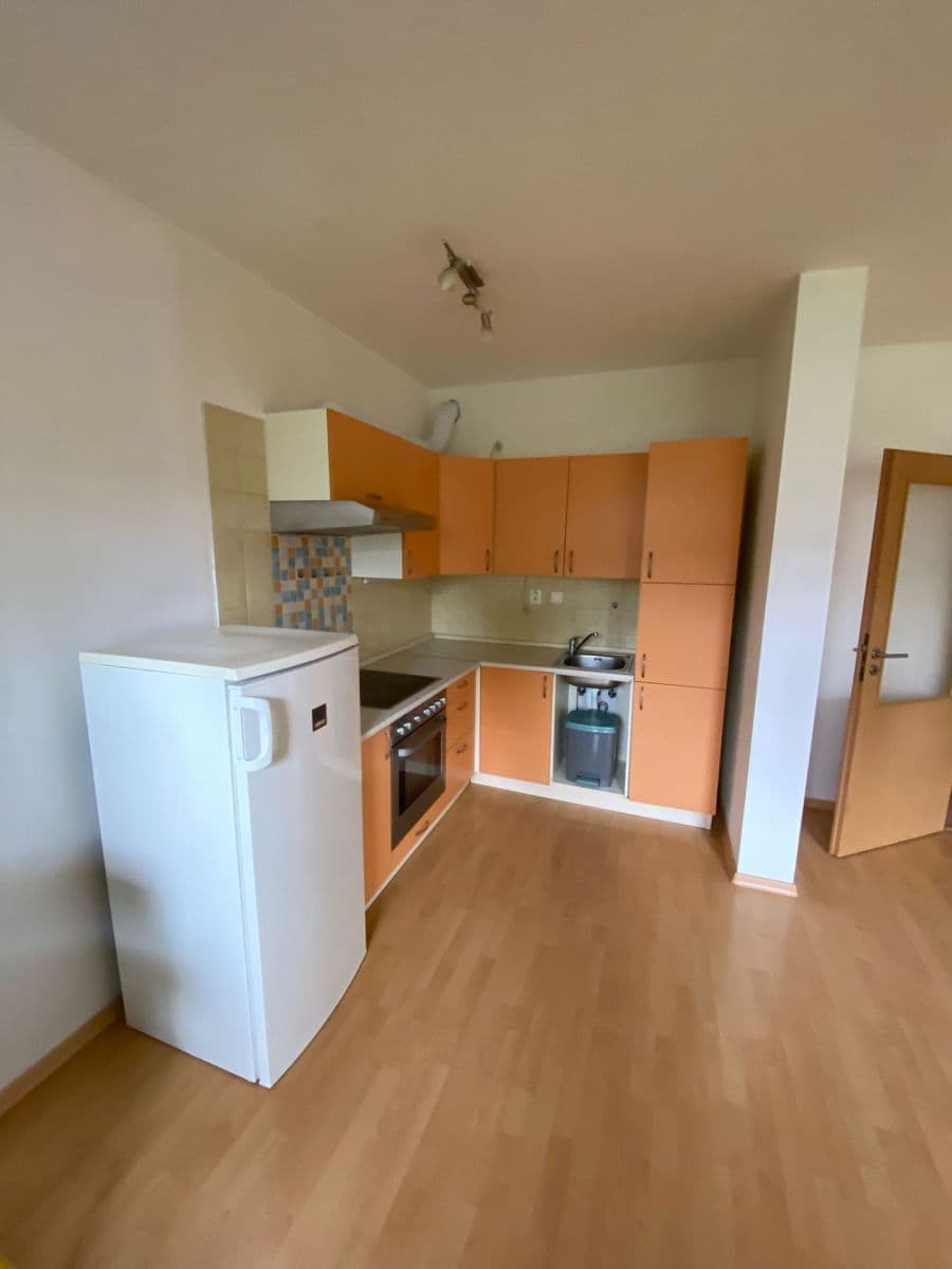 Prenájom bytu 2-izbový 48 m², Boloňská, Praha, Praha Prenájom bytu 2-izbový 48 m², Boloňská, Praha, Praha