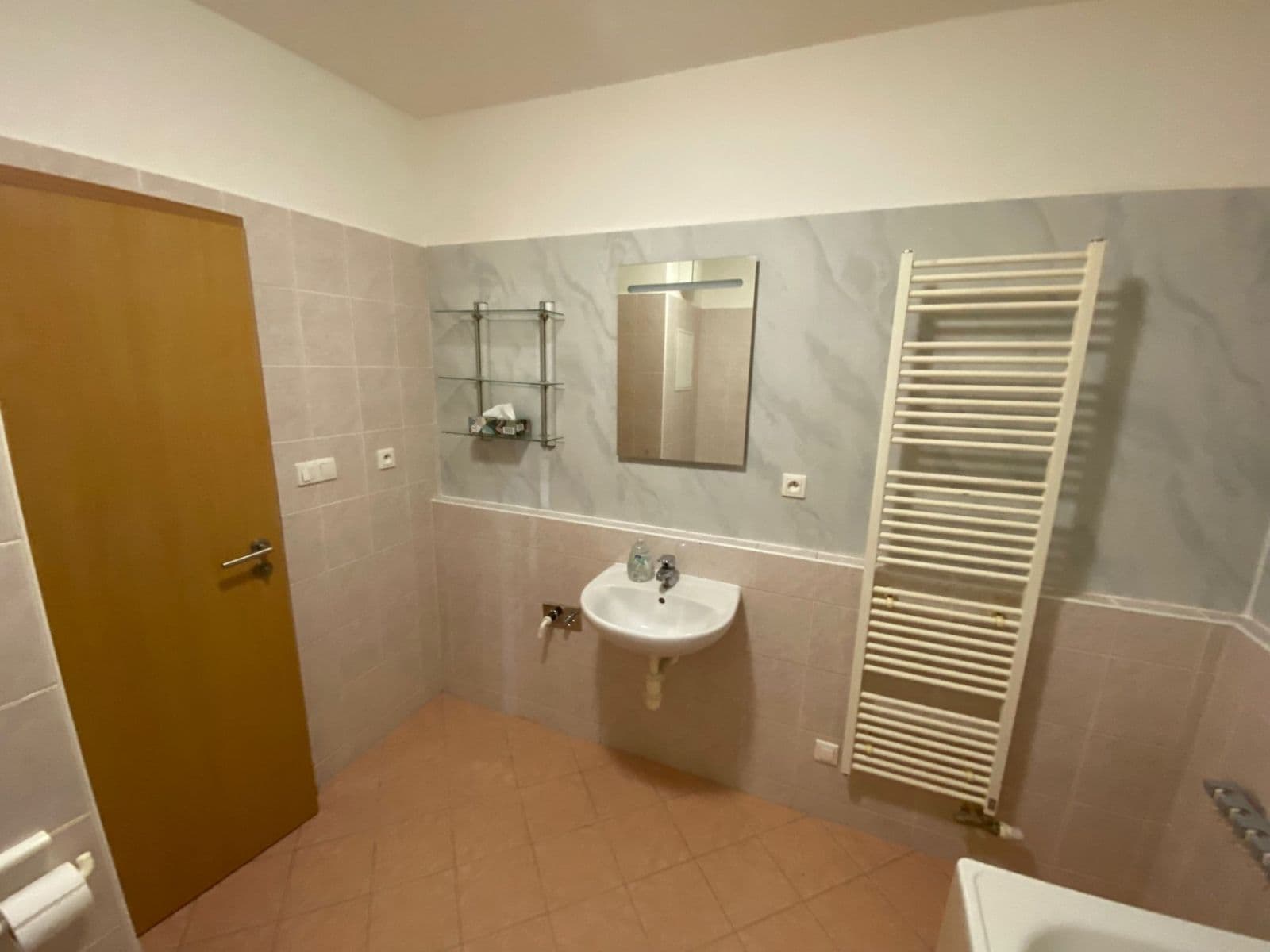 Prenájom bytu 2-izbový 48 m², Boloňská, Praha, Praha Prenájom bytu 2-izbový 48 m², Boloňská, Praha, Praha