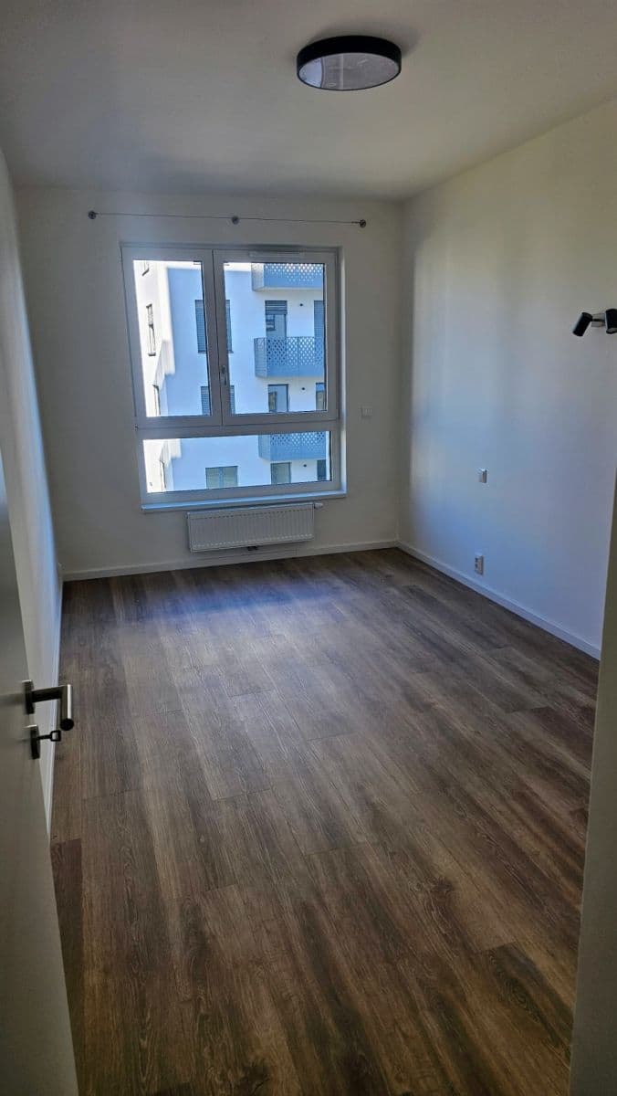 Prenájom bytu 2-izbový 53 m², Divíškové, Praha, Praha Prenájom bytu 2-izbový 53 m², Divíškové, Praha, Praha