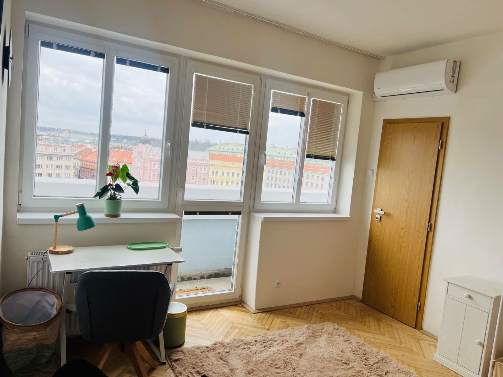 Prenájom bytu 2-izbový 15 m², Ke Štvanici, Praha, Praha Prenájom bytu 2-izbový 15 m², Ke Štvanici, Praha, Praha