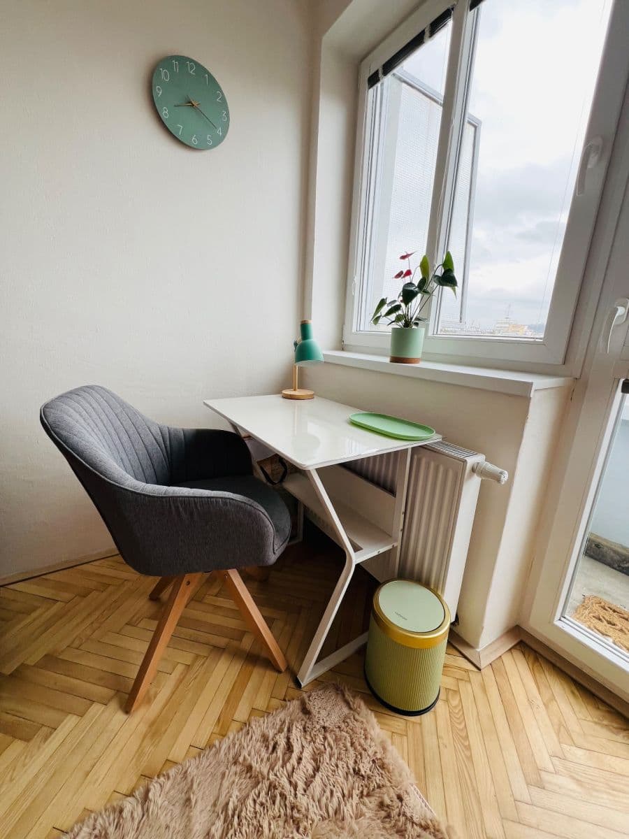 Prenájom bytu 2-izbový 15 m², Ke Štvanici, Praha, Praha Prenájom bytu 2-izbový 15 m², Ke Štvanici, Praha, Praha