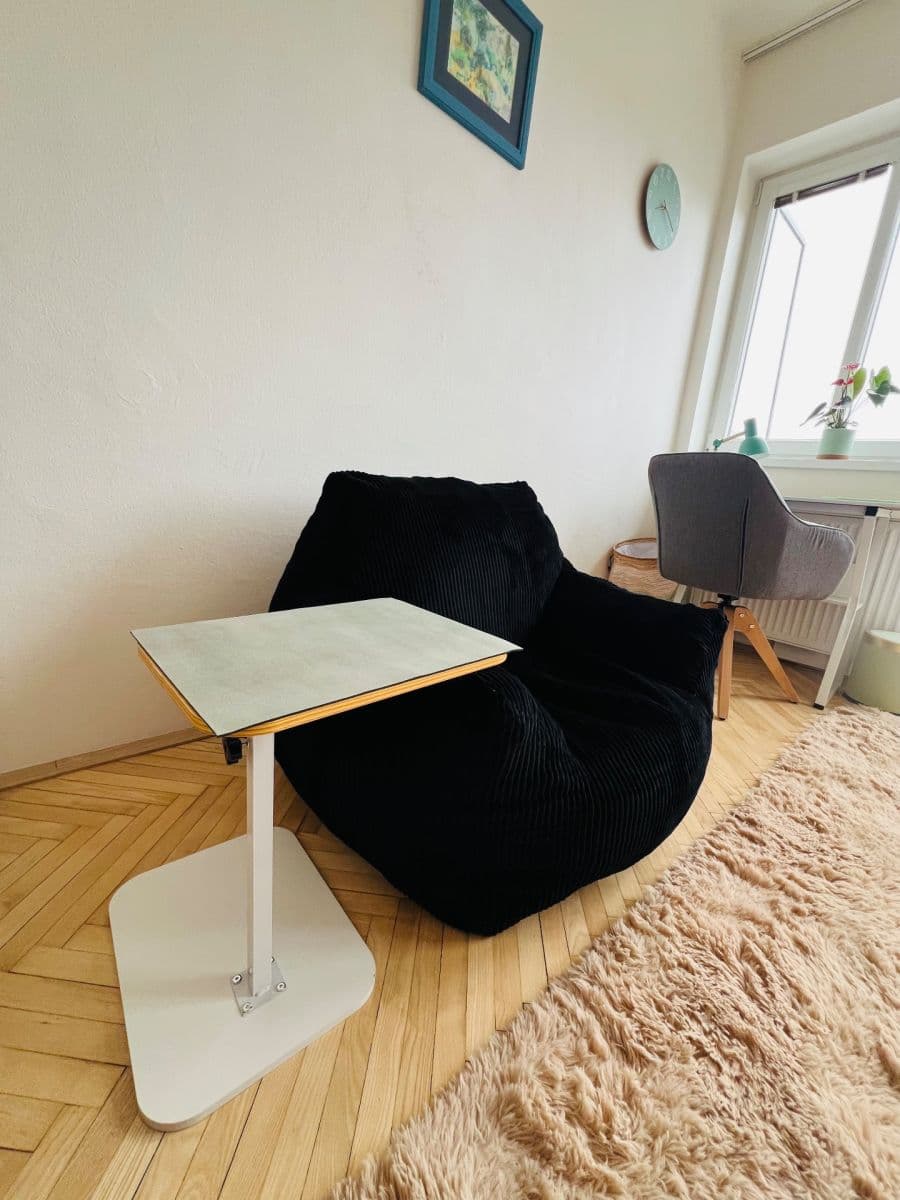 Prenájom bytu 2-izbový 15 m², Ke Štvanici, Praha, Praha Prenájom bytu 2-izbový 15 m², Ke Štvanici, Praha, Praha