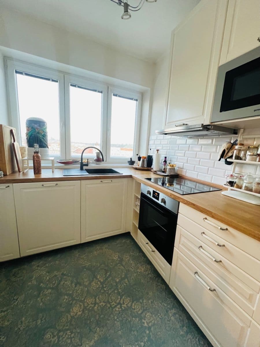 Prenájom bytu 2-izbový 15 m², Ke Štvanici, Praha, Praha Prenájom bytu 2-izbový 15 m², Ke Štvanici, Praha, Praha