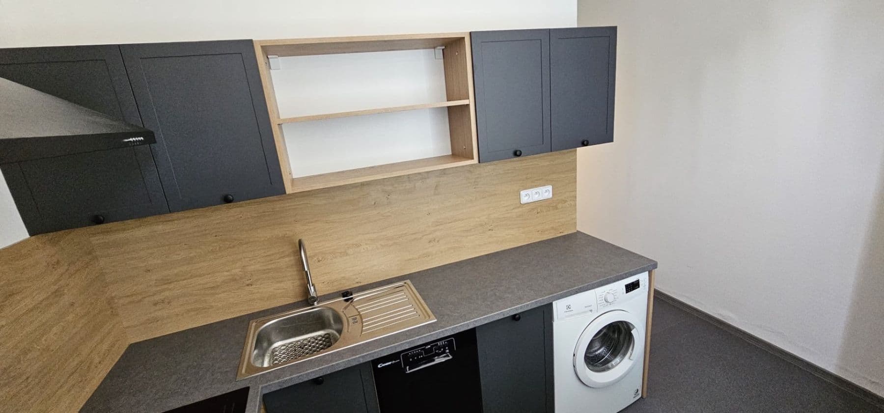 Prenájom bytu 2-izbový 54 m², Hněvotínská, Olomouc, Olomoucký kraj Prenájom bytu 2-izbový 54 m², Hněvotínská, Olomouc, Olomoucký kraj