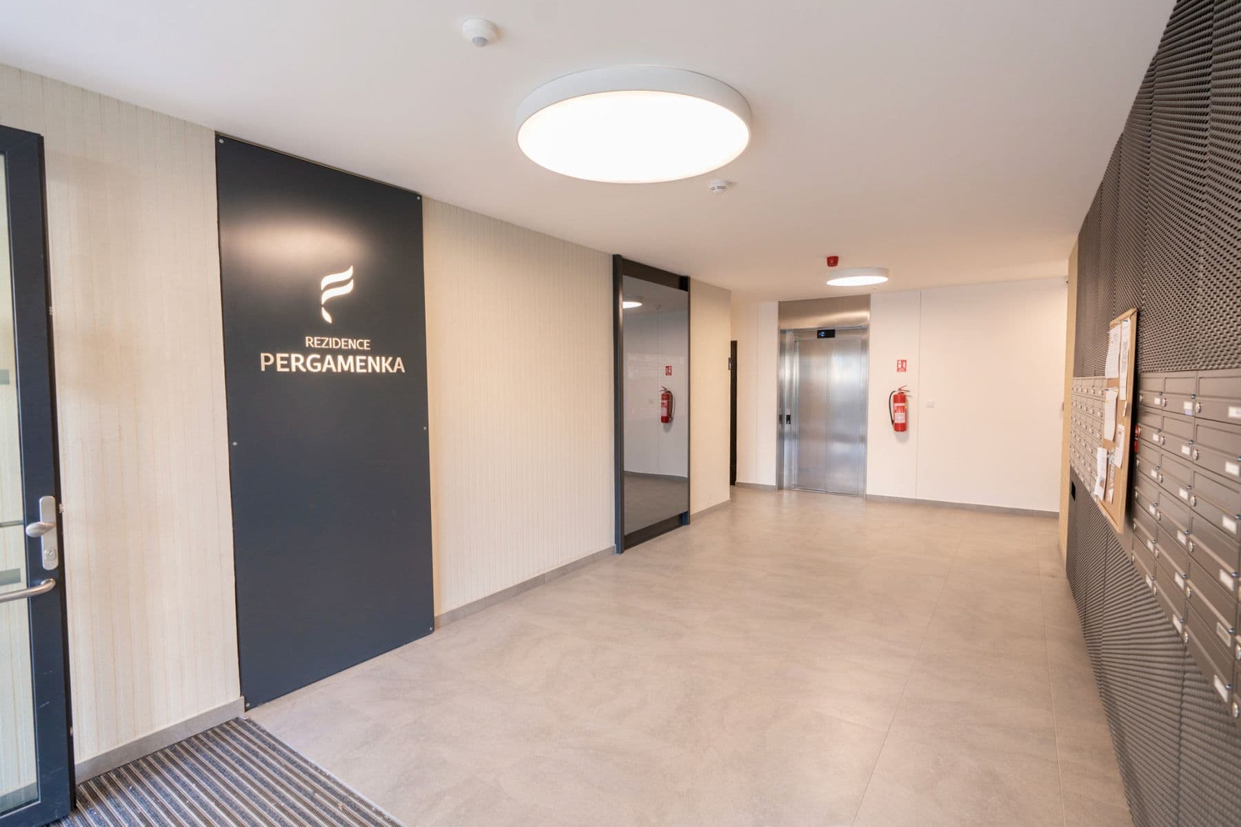 Prenájom bytu 2-izbový 52 m², Jankovcova, Praha, Praha Prenájom bytu 2-izbový 52 m², Jankovcova, Praha, Praha