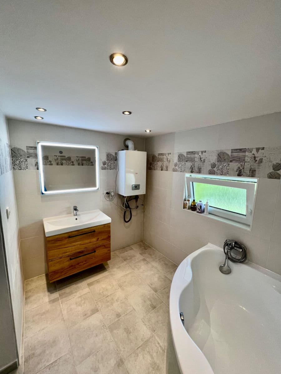 Prenájom domu 137 m², pozemok 730 m², Družby, Hrádek, Plzeňský kraj Prenájom domu 137 m², pozemok 730 m², Družby, Hrádek, Plzeňský kraj